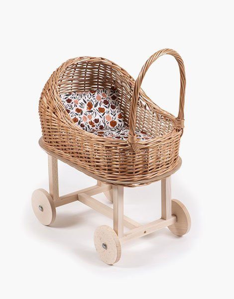 wicker carriage