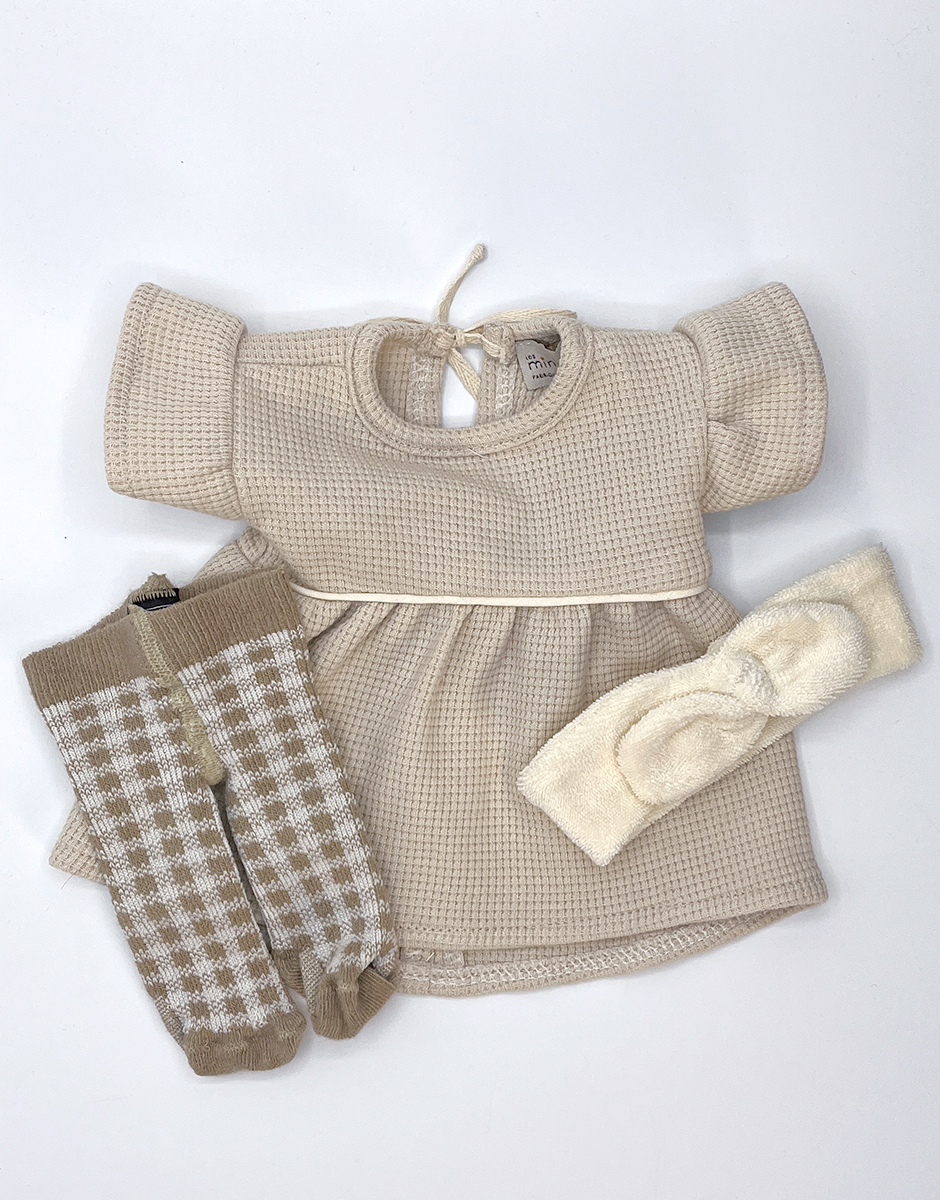 *Ensemble robe Daisy en maille nid d’abeille lin avec headband en éponge écru et collants à carreaux taupe