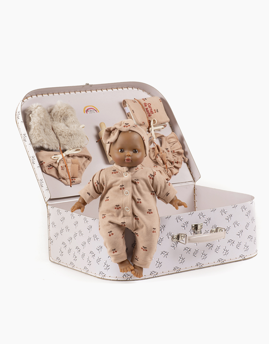 Emile & Ida – Ma Valise d’antan “Kit de naissance” fille Cerises (Poupée Babies au choix)
