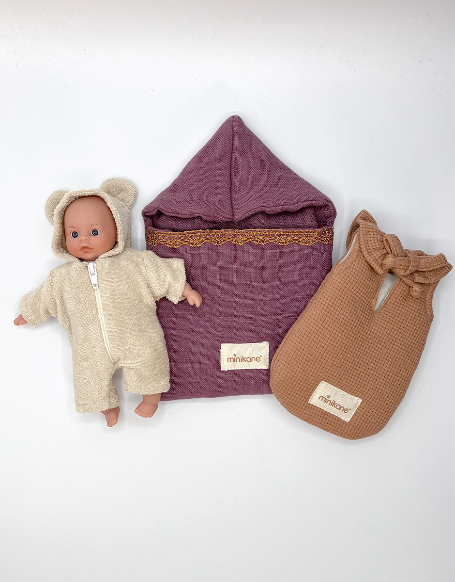 *Lot Mini poupée Téa en combinaison Winnie molleton éponge lin et ses accessoires