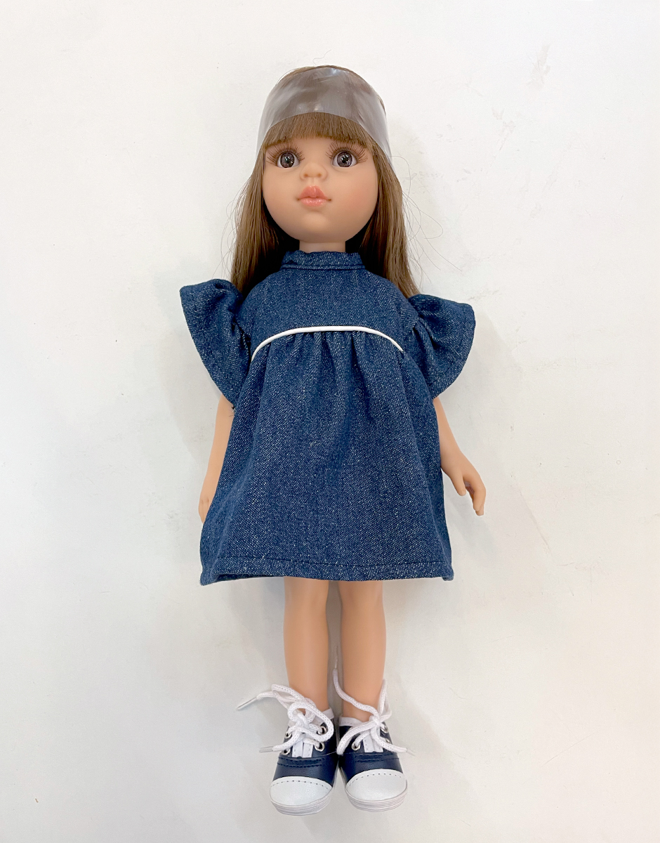 *Poupée Amigas 32cm Carol habillée de sa robe Daisy en jean